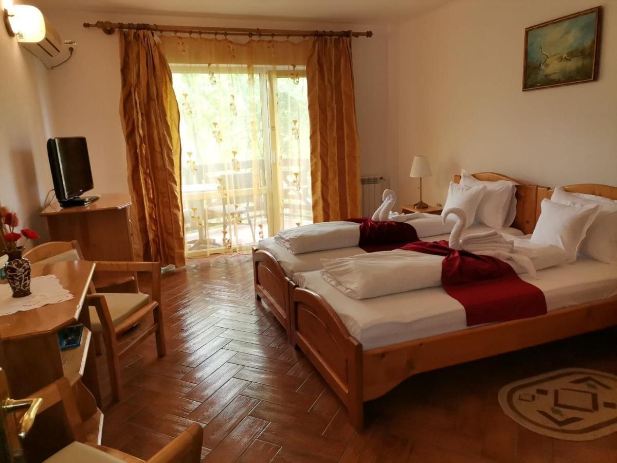 Hotel Wels Băltenii de Sus Dış mekan fotoğraf
