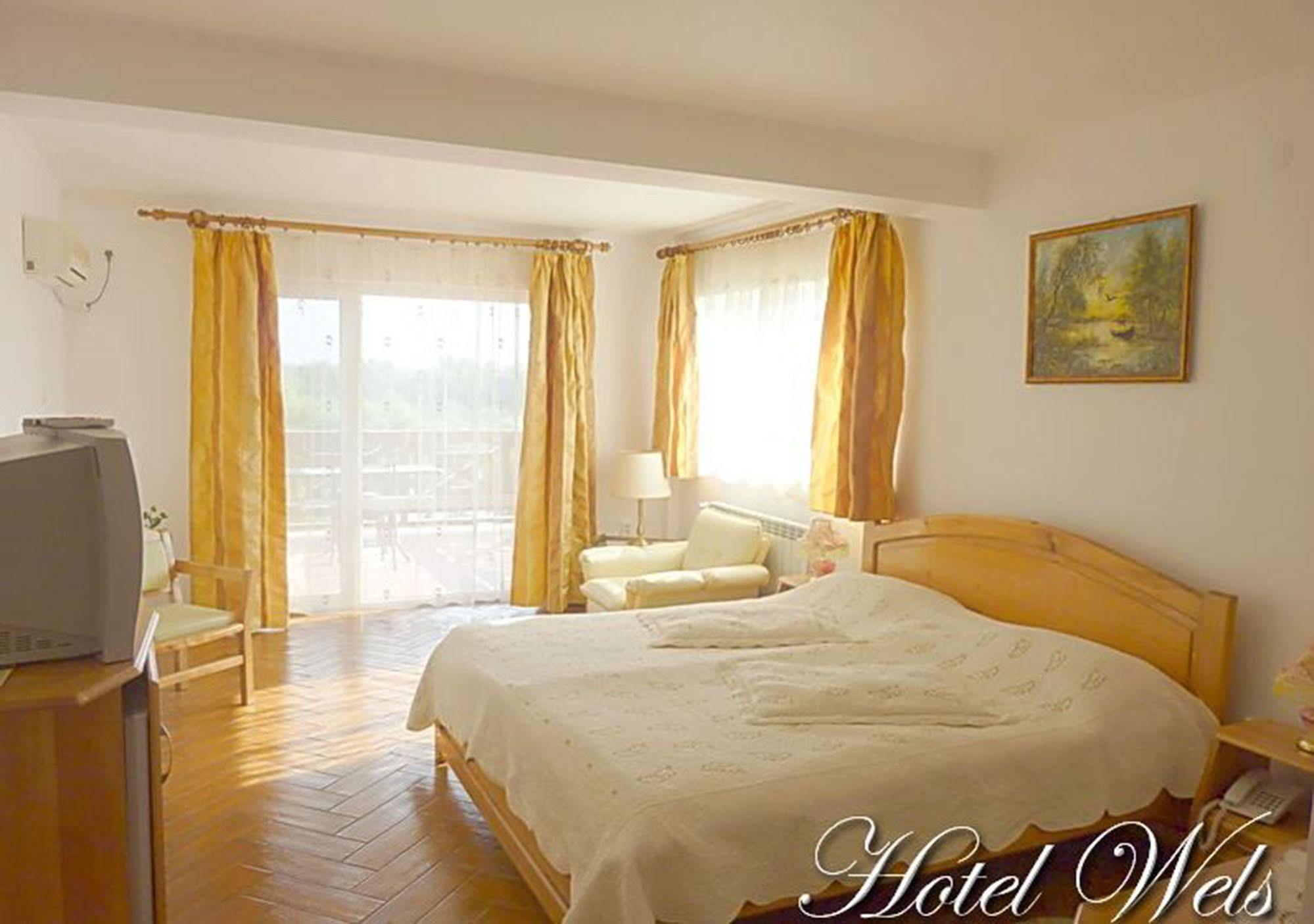 Hotel Wels Băltenii de Sus Dış mekan fotoğraf